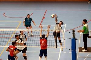 Voleibol de la UAL busca el título andaluz y opciones de bronce