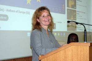 Visita de embajadora del Parlamento Europeo a la UAL