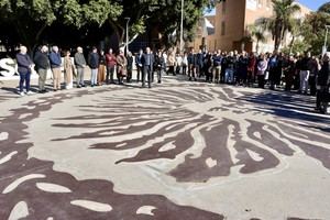 Minuto de silencio en la UAL por víctimas del accidente en Adamuz