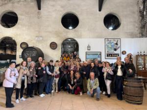 Los mayores de Roquetas de Mar visitan los principales enclaves de Cádiz