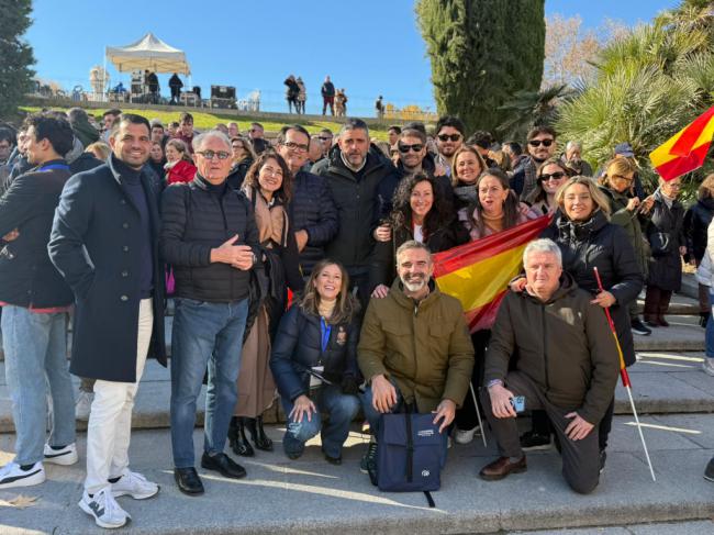PPde Almería participa en la concentración de Madrid para pedir elecciones anticipadas
