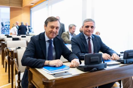 Hernando acusa al Gobierno de orquestar un asalto político a las empresas públicas a través de la SEPI