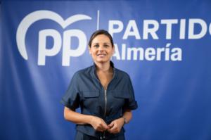Juanma Moreno moderniza la educación en Almería