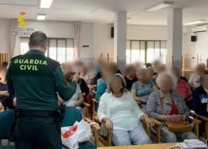 Detenida la trabajadora de una residencia por robar a los mayores mientras dormían