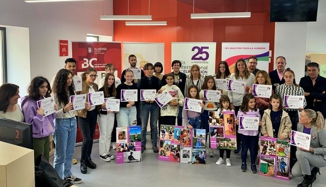 Centros educativos ‘Rompiendo Estereotipos’ en el marco del 25N 