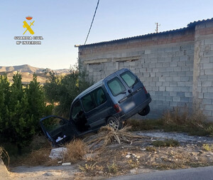 Interceptan en Almería una furgoneta sustraída tras una peligrosa huida por el Almanzora