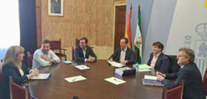 Ocho espigones y 250.000 m³ de arena para la playa de Balerma