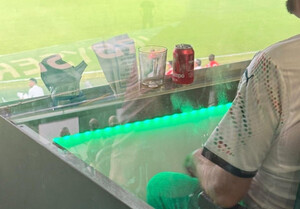 El consumo de alcohol en zona VIP en el Nuevo Arcangel llega a la Policía