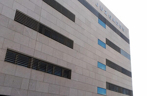 Condenado a dos años de prisión el dueño de un taller en Vícar tras hallarle más de 370 kilos de droga
