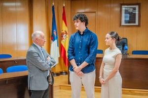 Reconocimiento a los mejores estudiantes de la PAU en Roquetas de Mar
