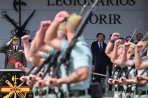 El consejero de Agricultura en el 105 aniversario de La Legión Española