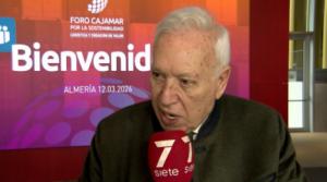 Margallo sitúa a Almería como un enclave insustituible frente al nuevo reparto del mundo en el foro de Cajamar