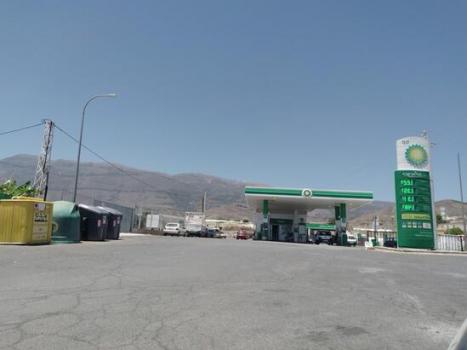 Tiroteo en gasolinera de Berja deja un muerto y un herido
