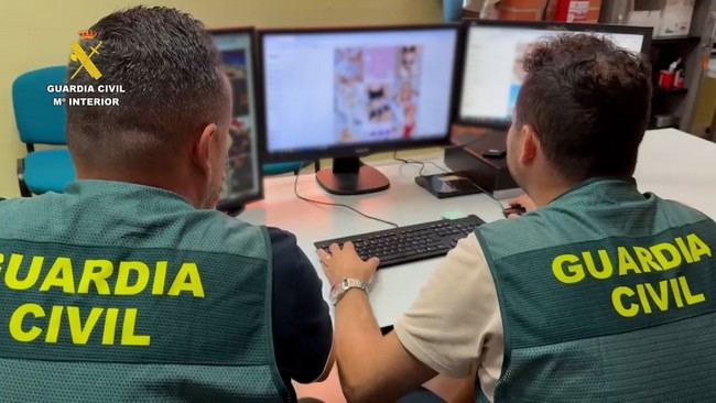 Menor investigado por crear y difundir imágenes desnudas de compañeras con IA en Valencia