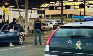 Guardia Civil de Almería salva la vida de una menor durante la Operación Paso del Estrecho