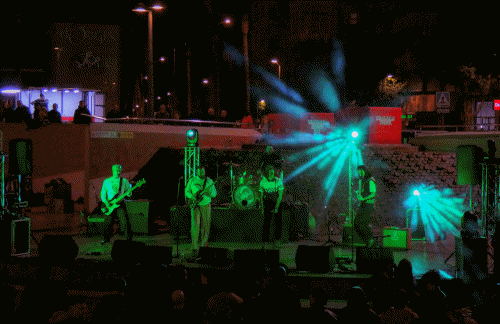 El Happy Moy Fest de Almería consolida su carácter alternativo en el Anfiteatro de la Rambla