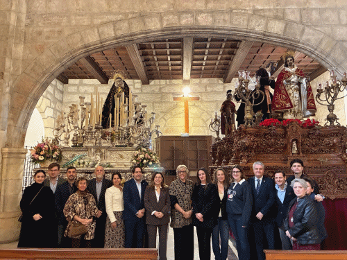 La Junta visita las Hermandades y Cofradías que procesionan en Viernes Santo