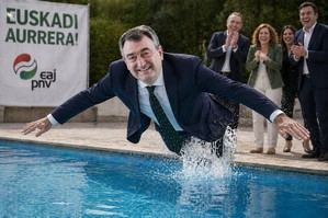 Esteban cancela reunión en Moncloa por polémica foto del PSE-EE