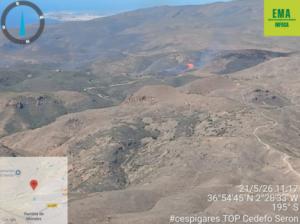 Preocupante incendio forestal forestal que amenaza el matorral en Las Minas