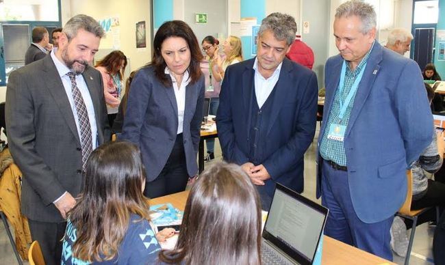 40 estudiantes trabajan en convertir sus ideas en proyectos
