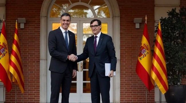 Sánchez e Illa se reúnen de urgencia en Moncloa por el 'caso Cerdán'