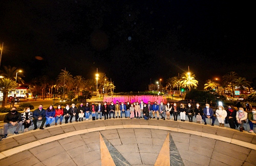 Almería se viste de violeta contra la violencia machista
