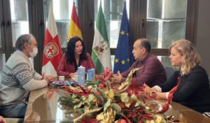 La alcaldesa recibe a la Junta Directiva de Unicaja Costa de Almería