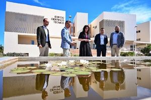 La alcaldesa destaca su “compromiso” con hacer de Almería una ciudad "sostenible"