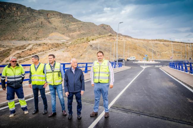 Abre al tráfico rodado el puente de calle Galán para entrar a Aguadulce
