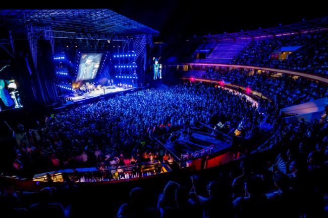 El Barrio revienta la Plaza de Toros de Roquetas con un concierto muy especial
