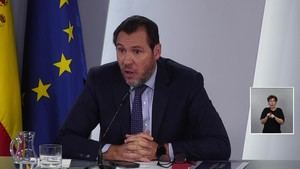 Óscar Puente destaca la seguridad ferroviaria tras la bendición de obispos en un tren