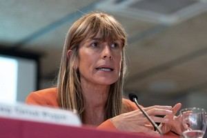 El juez cierra el caso contra Judit González por la contratación de Begoña Gómez