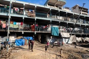 Israel clasifica Gaza como zona de combate y detiene ayuda humanitaria