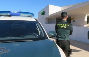 Joven de 23 años muere en tiroteo entre clanes en Adra
