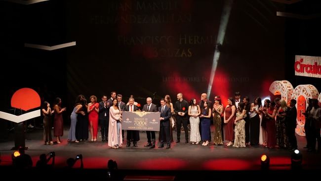 Roquetas de Mar vive la gran noche de la autoedición con los XII Premios Círculo Rojo