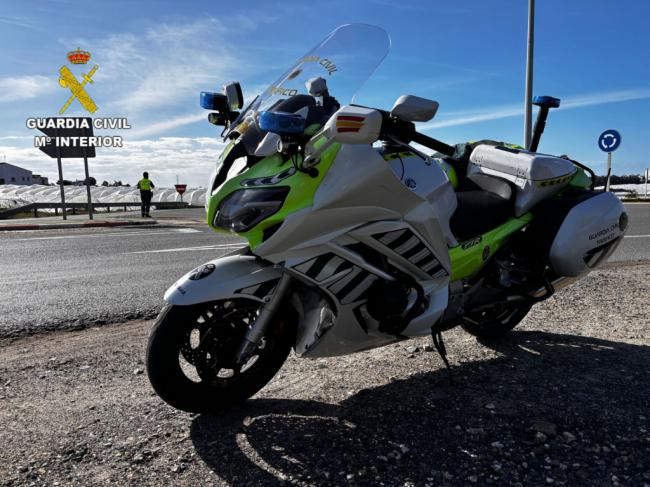 Guardia Civil investiga a conductor por temeridad con ciclistas