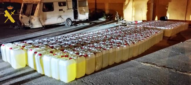 Incautan 7.450 litros de gasolina y cuatro embarcaciones en Almería