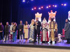 La ilusión se adueña de Adra a pesar de la lluvia