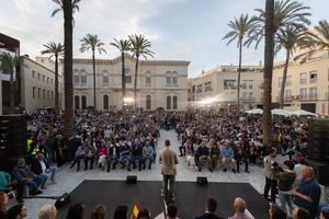 Vox quiere eliminar derechos al 43% de los almerienses