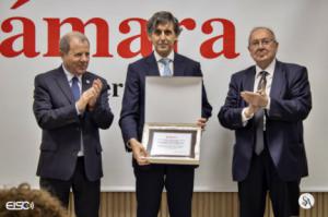 José Mª Álvarez-Pallete recibe la primera distinción de la Cámara de Comercio