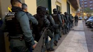 Detenidos en Vitoria por estafa de 416.000 euros en criptomonedas a una mujer
