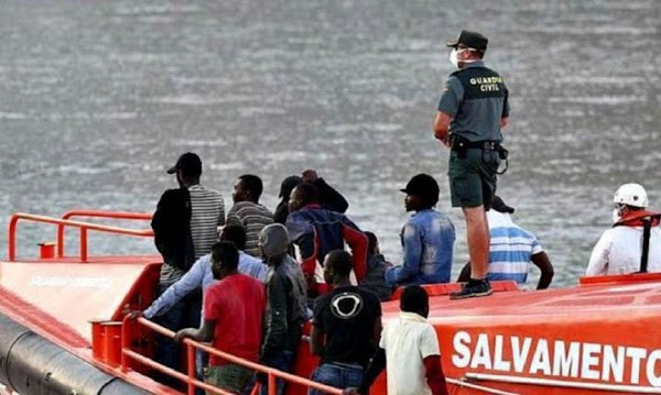 Interceptan patera con 20 inmigrantes en Cuevas del Almanzora