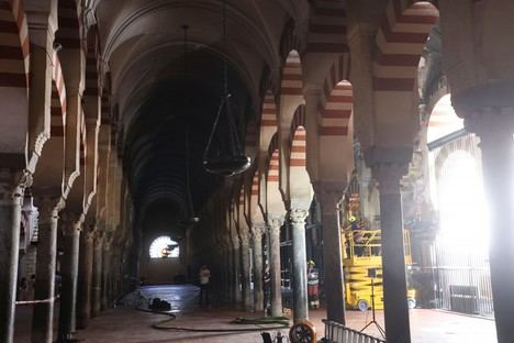 Fuga de agua en la Mezquita de Córdoba resuelta rápidamente