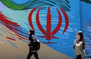 Irán aprueba acuerdo con EEUU; firma se realizará en Suiza