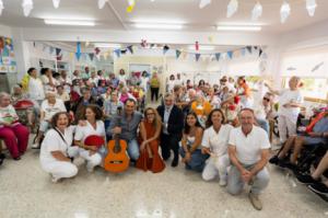Ambiente festivo en la Residencia Asistida por las fiestas de Almería