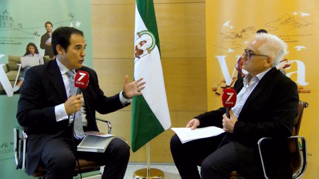 Nieto sitúa a Almería como epicentro del desafío demográfico andaluz