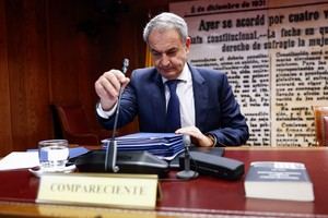 Zapatero rechaza haber facilitado el rescate de Plus Ultra