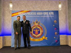 Enfermeros de Almería reciben Gran Cruz Azul por su labor en pandemia