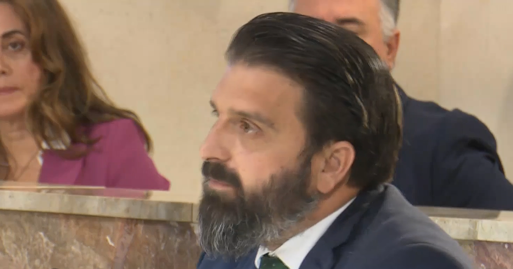 Vox propone un plan contra la soledad no deseada y el PP lo adapta a su agenda