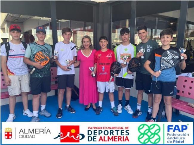 Clausura exitosa de los Juegos Municipales de Pádel en Almería